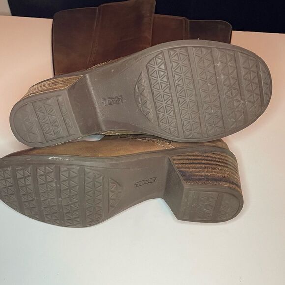 Teva Foxy Brown Waterproof Boots size 7 - Picture 7 of 12